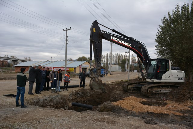 ÇARŞI İÇİ KANALİZASYON ÇALIŞMASI BAŞLADI
