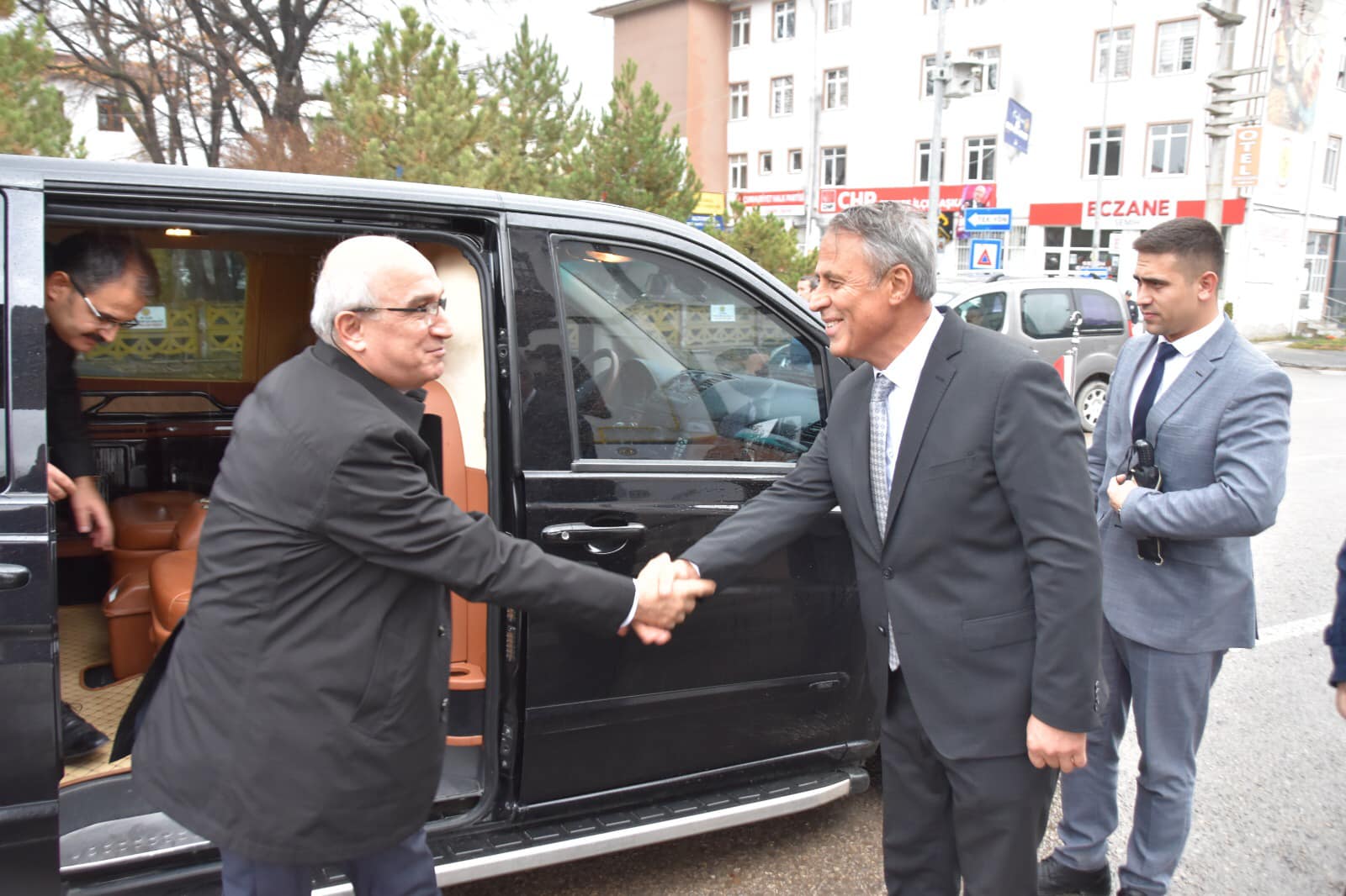 MİLLİ EĞİTİM BAKAN YARDIMCIMIZ SN. SADRİ ŞENSOY İLÇEMİZİ ZİYARET ETTİLER